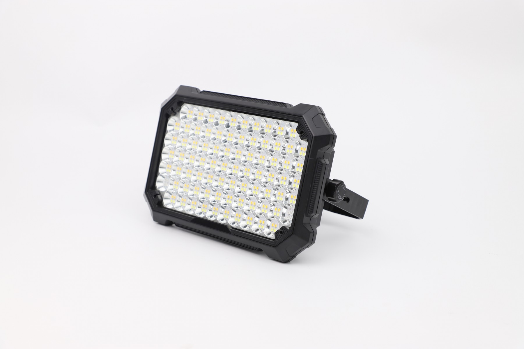 FARO  DA LAVORO A LED RICERICABILE - DIMMERABILE - 2800LM