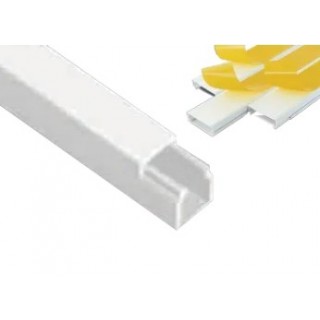 CANALINA IN PLASTICA BIANCA  CON ADESIVO 2m 12x12mm
